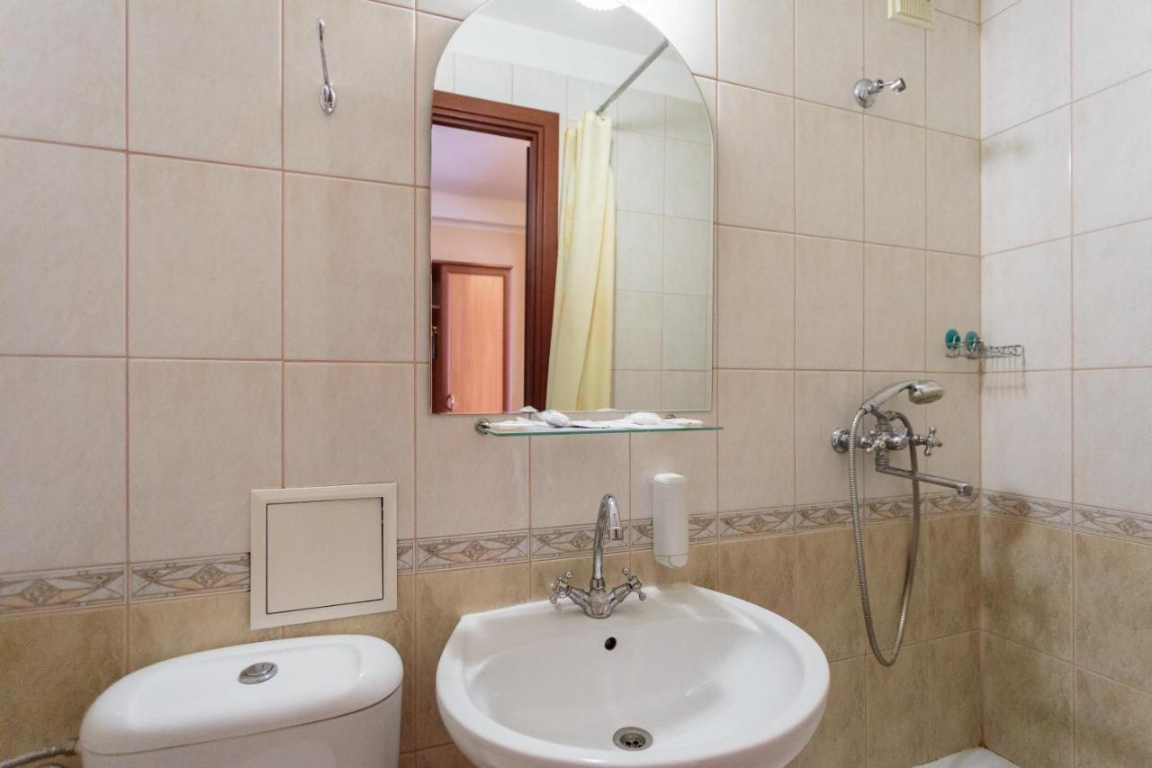 Druzhba Service Hotel Киев Экстерьер фото